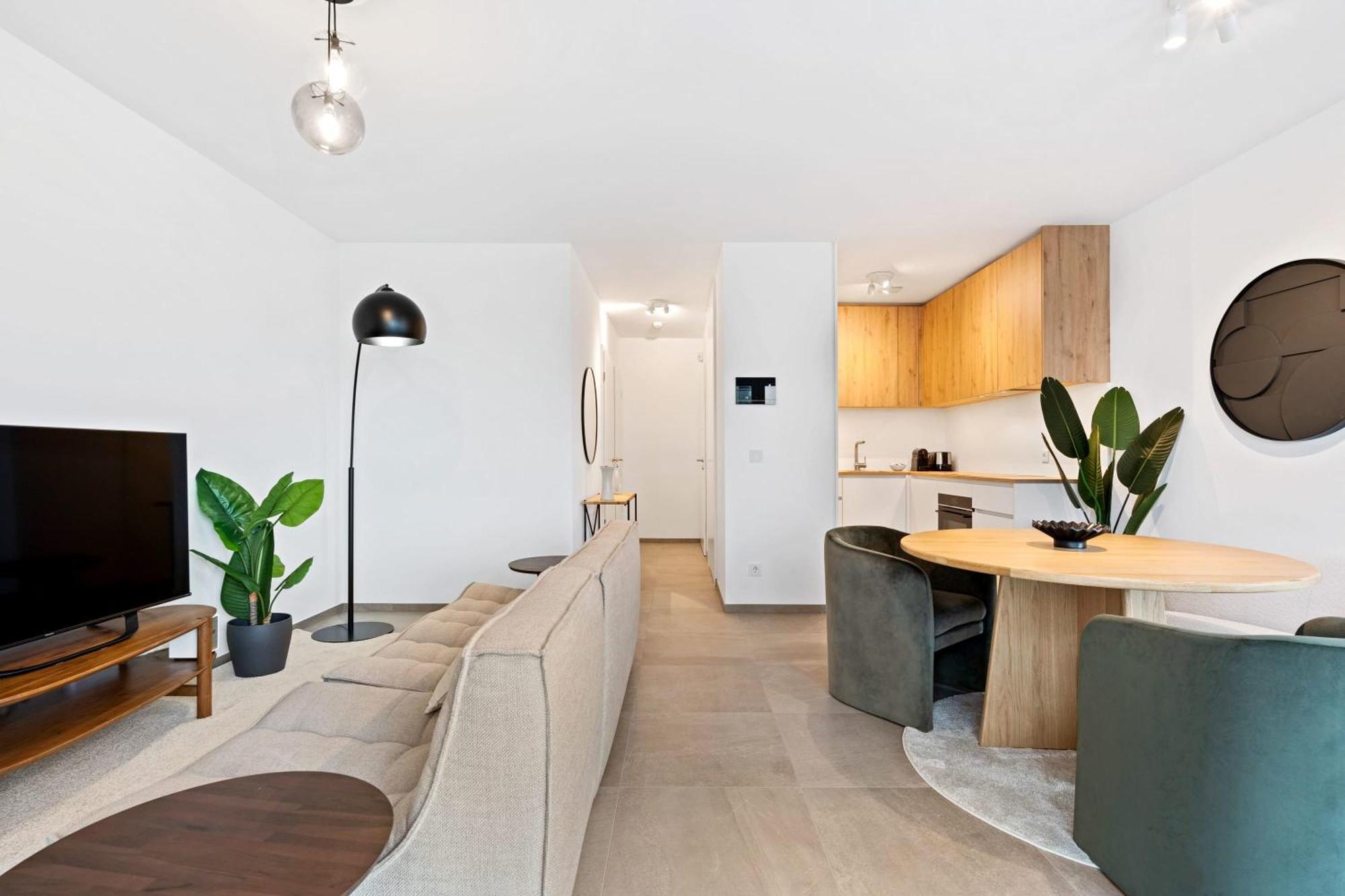 Luxurious 1-br In Gasperich, *