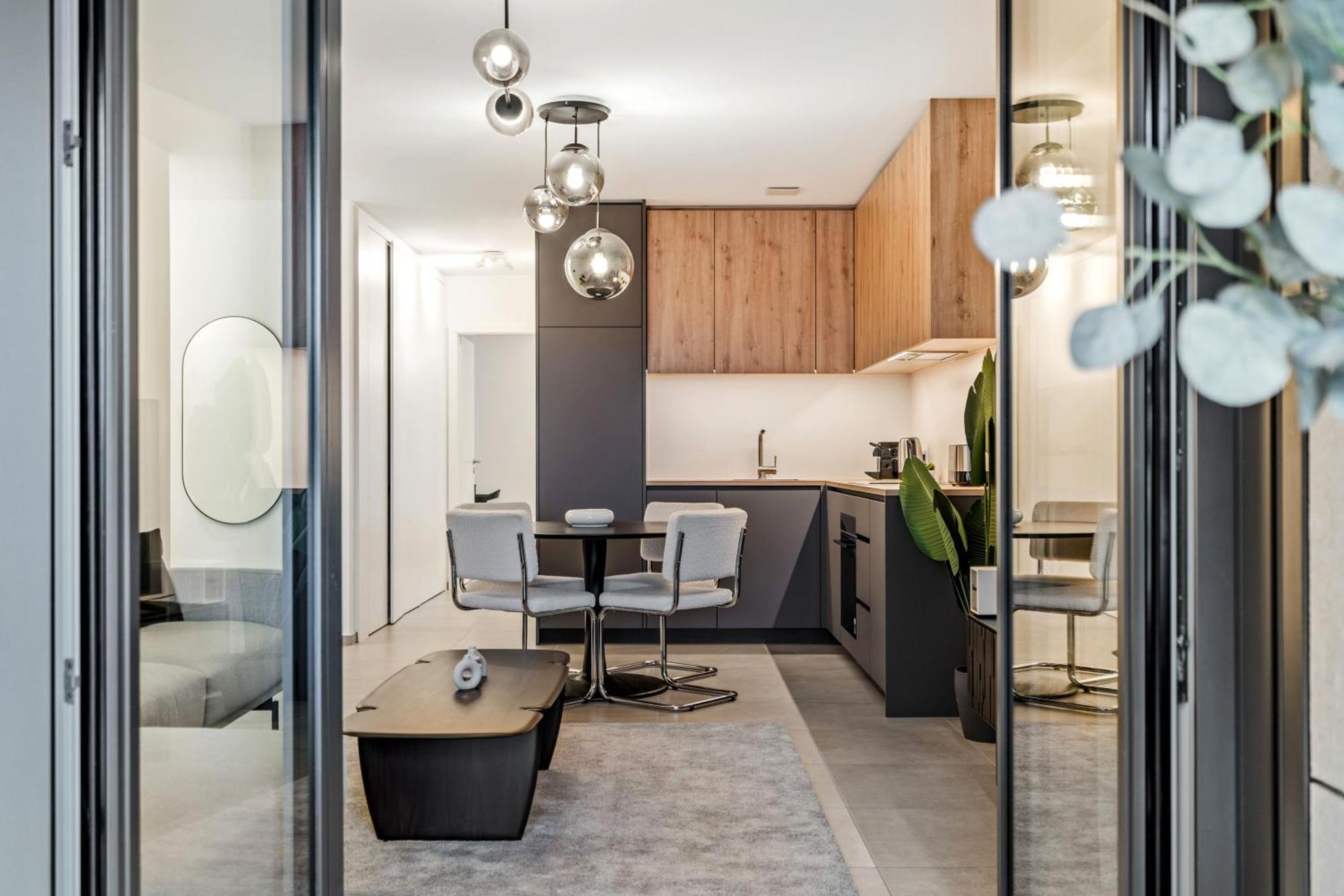 Appartement Luxurious 1-br In Gasperich, *